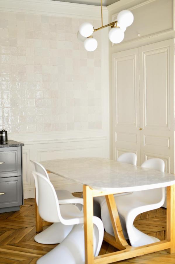 Eden Blue, Lovely Flat, Bright & Cosy In ليون المظهر الخارجي الصورة
